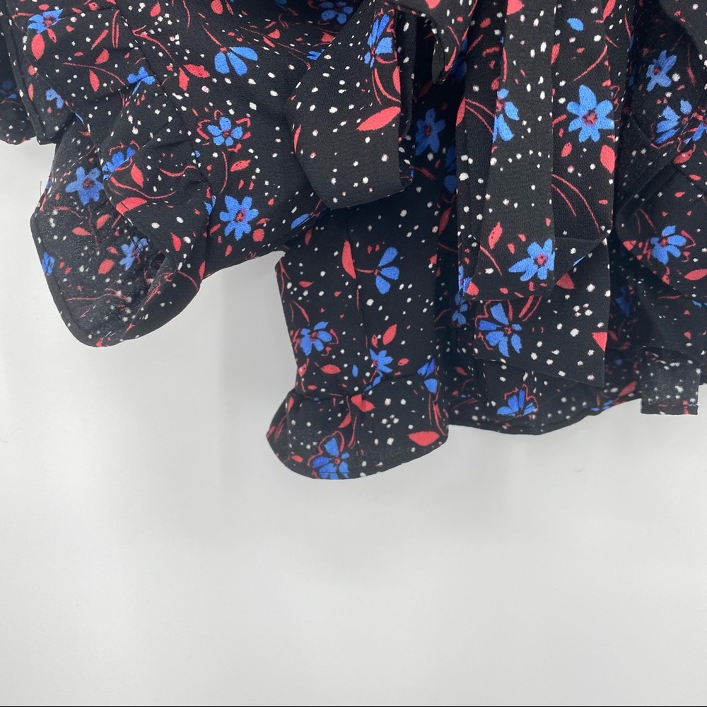Aqua NWT Bloomingdale's One Shoulder Long Sleeve Waist Tie Floral Romper New - Picture 8 of 13